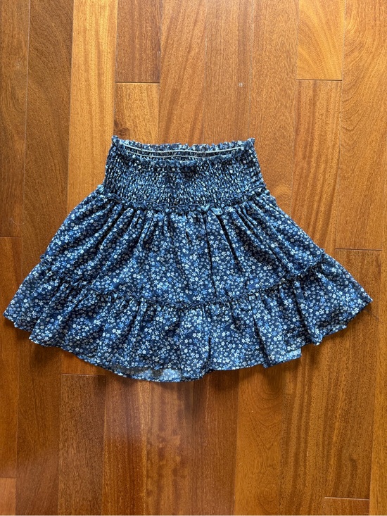 Altar'd State Dresses & Skirts - Altar’d State Smocked Waist Blue Floral Ruffle Skirt